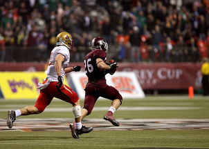 乐鱼体育官网网址-北京鸭本土球员逐渐挑起进攻重担，北京鸭男篮新logo